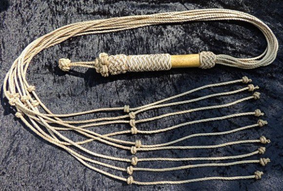 big-18-18-cat-o-nine-tails